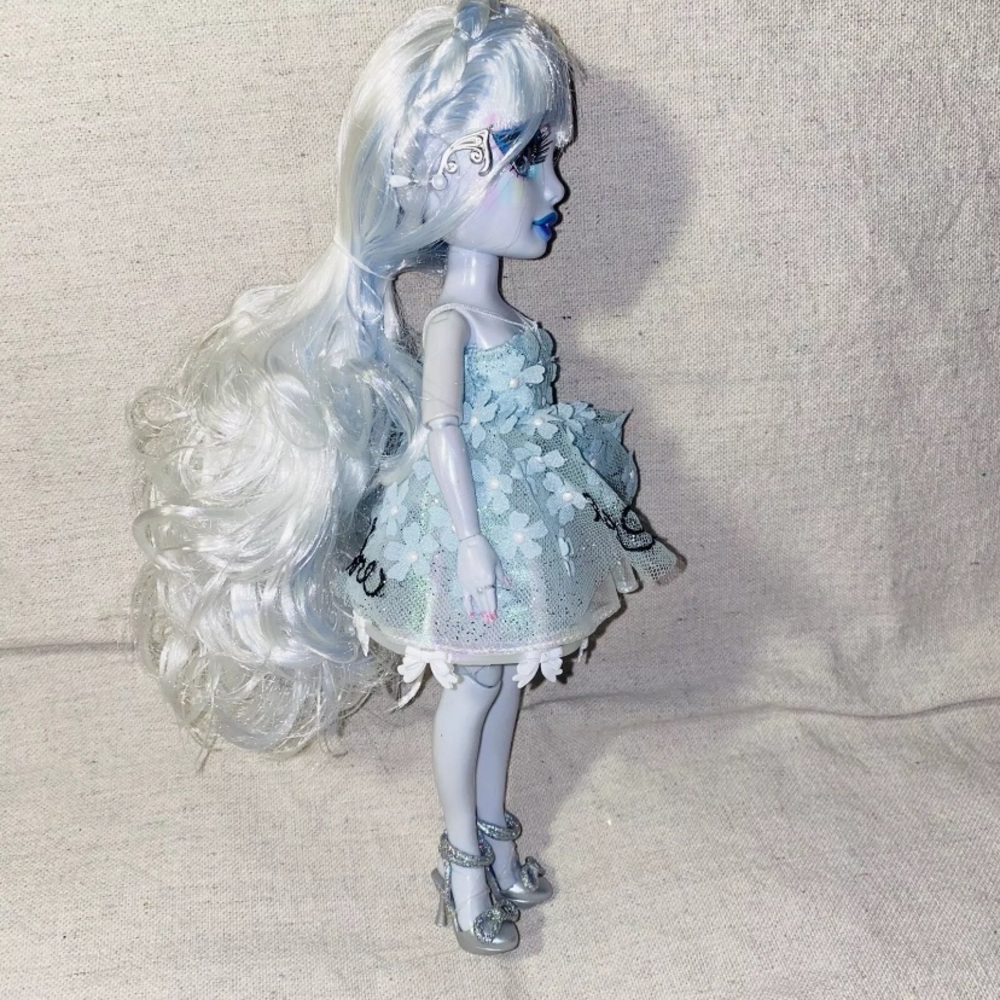 Rainbow High Shadow High Costume Ball Eliza McFee MGA 2022 No Wings - Picture 6 of 7